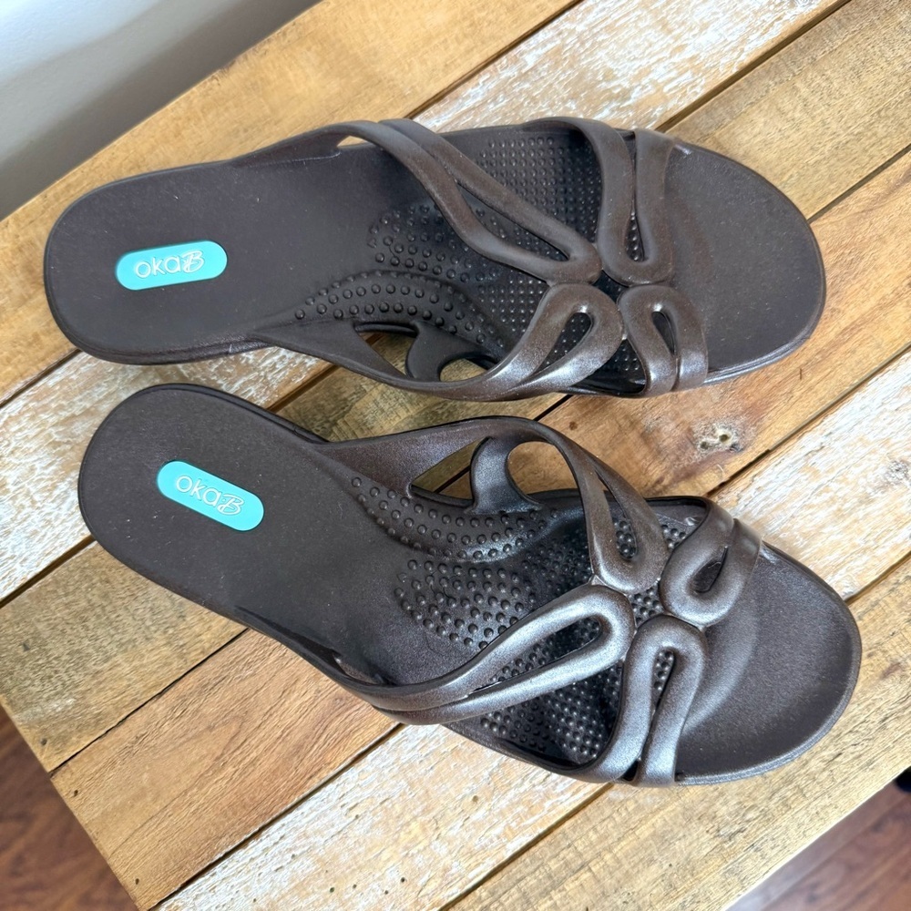 OKA b. Women's Brown Slide Slip on  Waterproof Sandals Size Large - Picture 2 of 12
